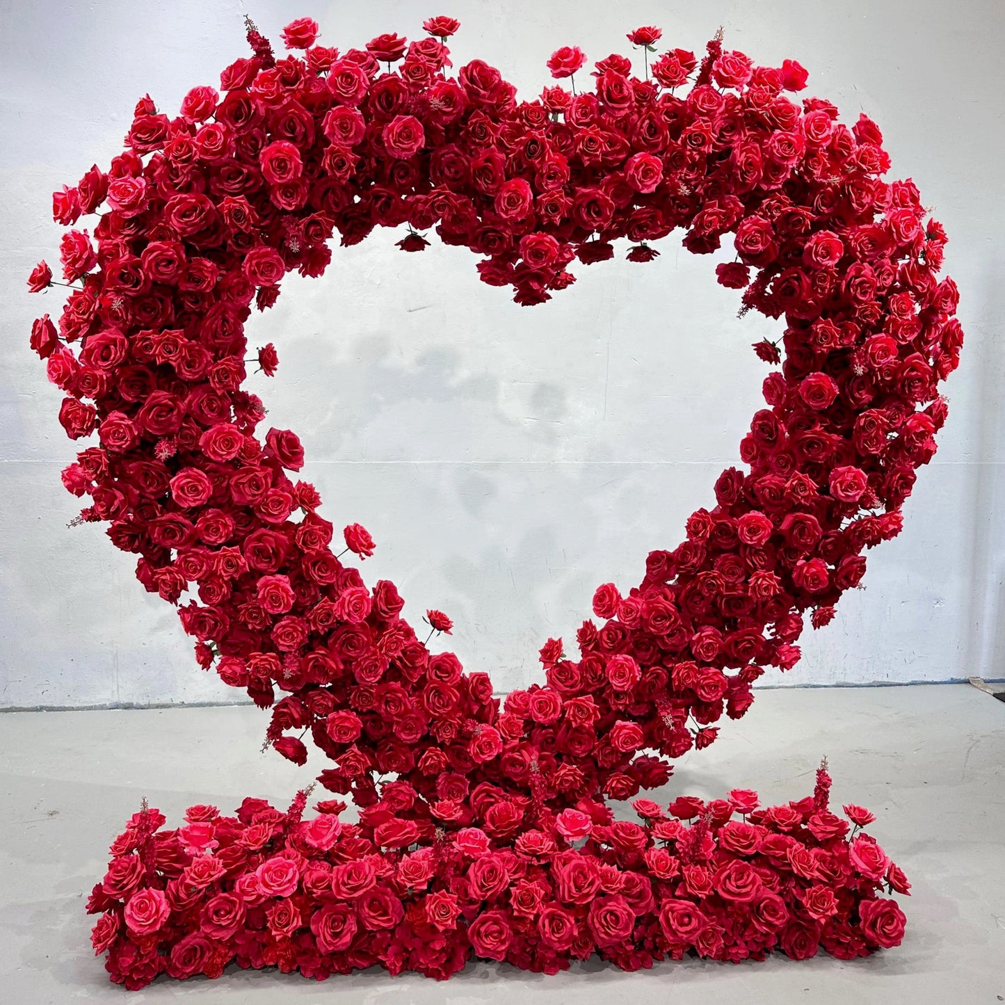 Red Heart Proposal Stand